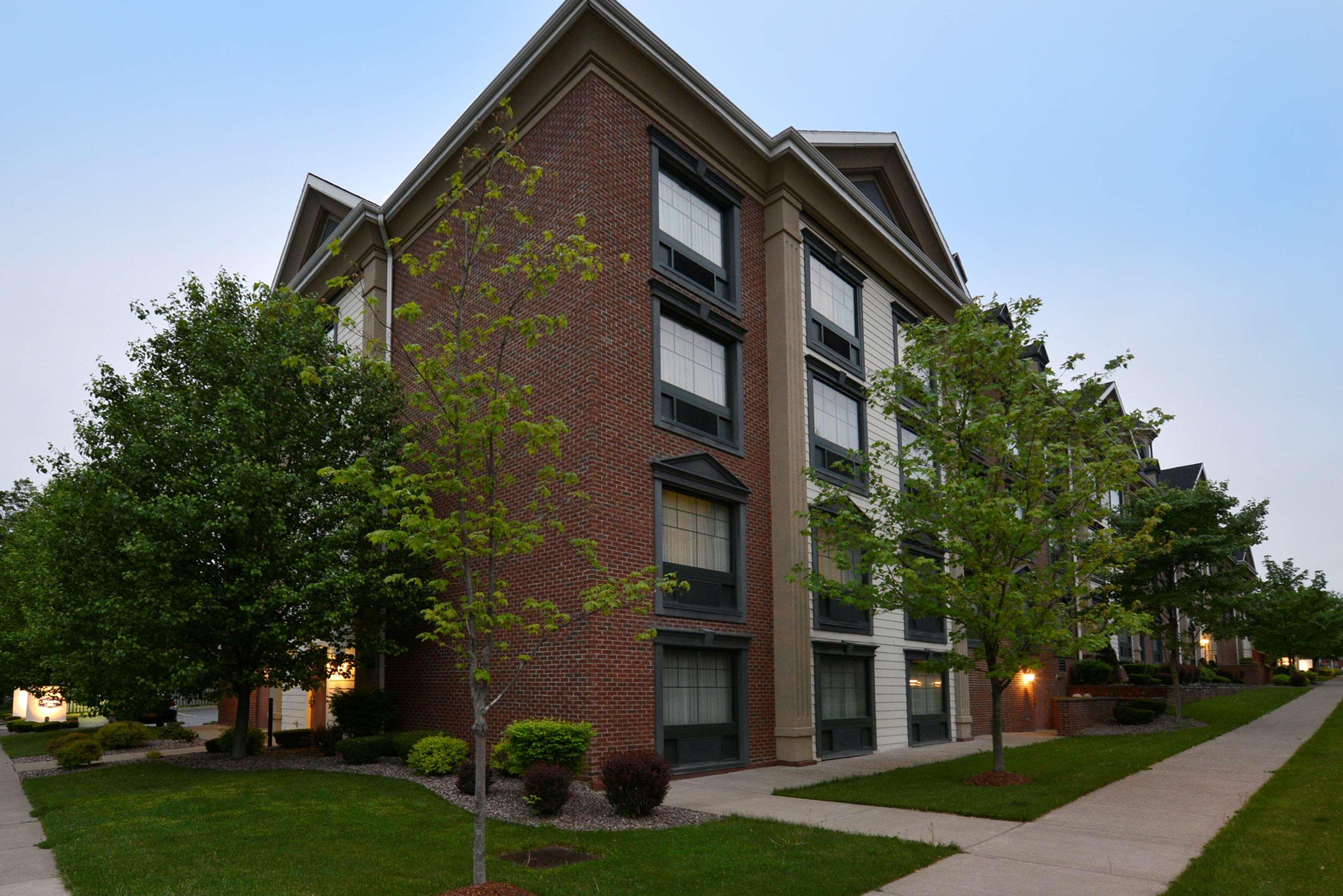 Hampton Inn East Aurora Εξωτερικό φωτογραφία
