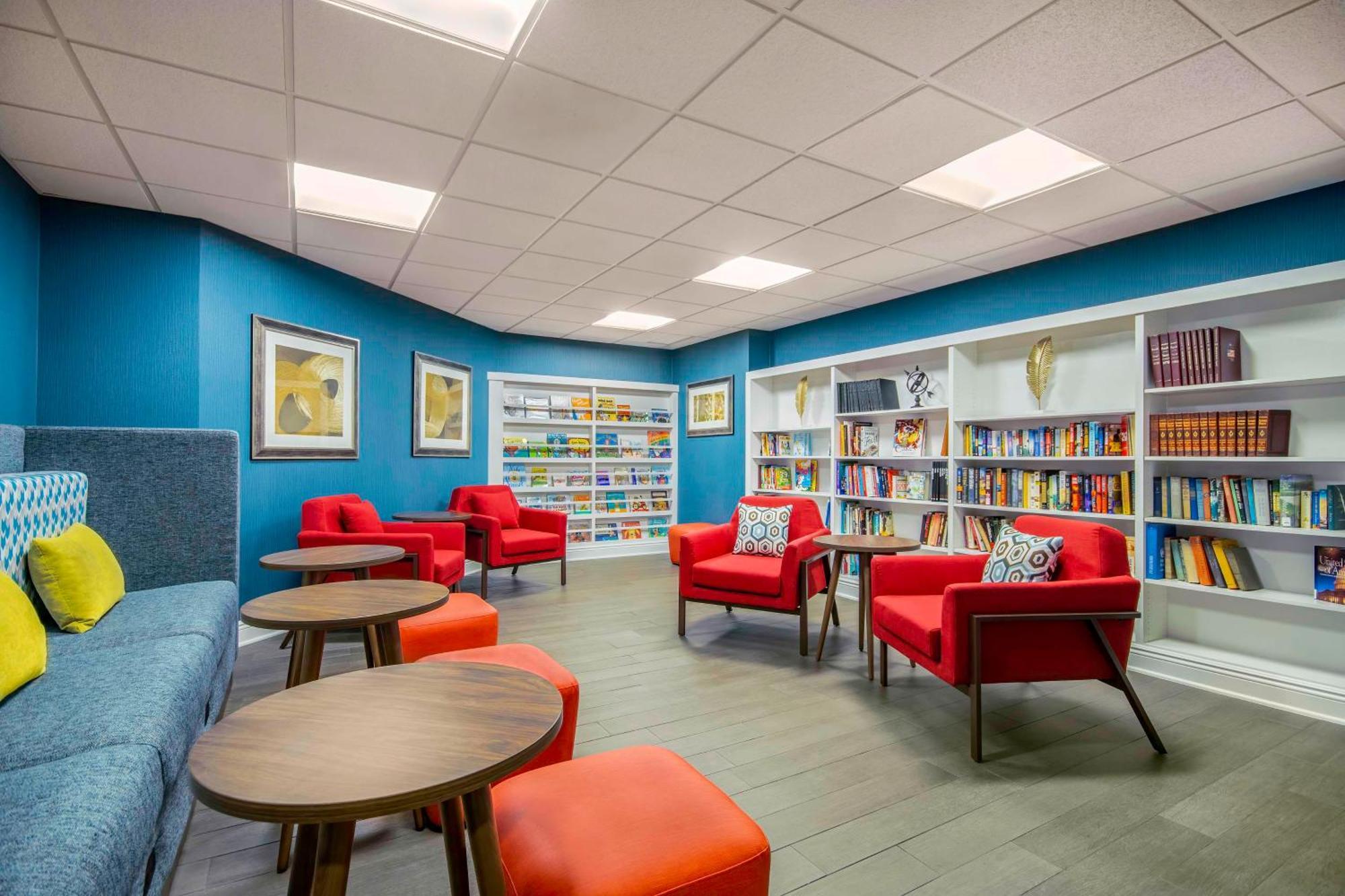 Hampton Inn East Aurora Εξωτερικό φωτογραφία