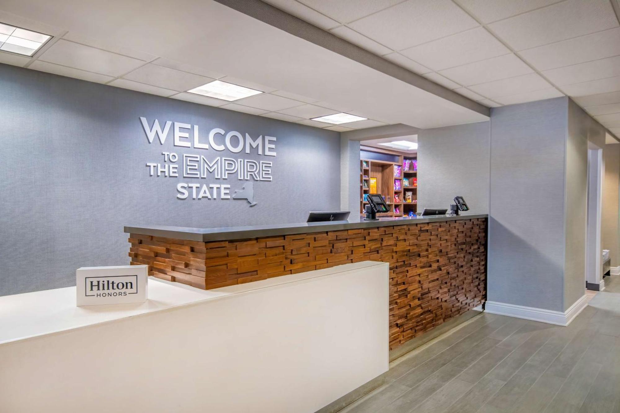 Hampton Inn East Aurora Εξωτερικό φωτογραφία