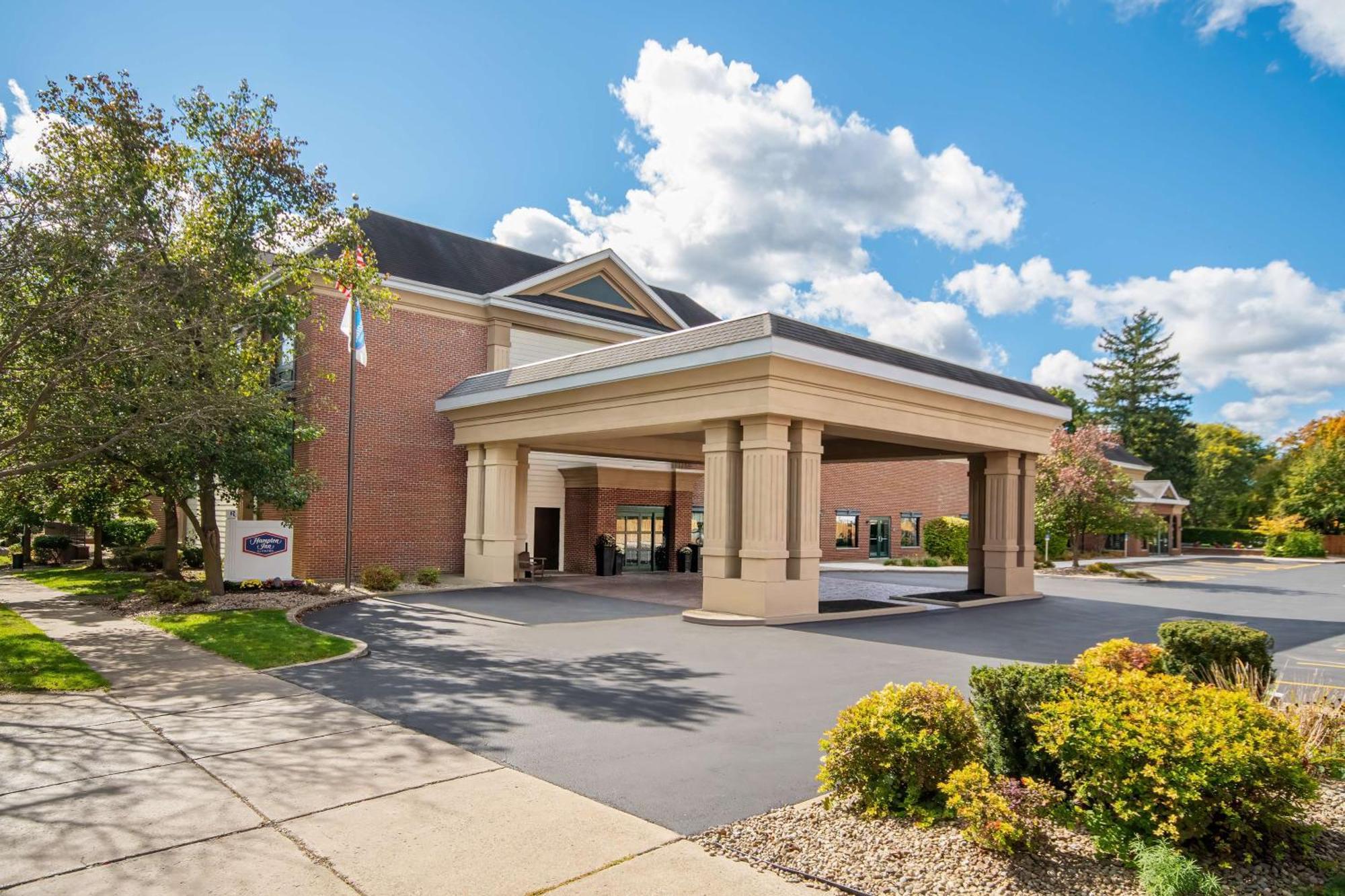 Hampton Inn East Aurora Εξωτερικό φωτογραφία