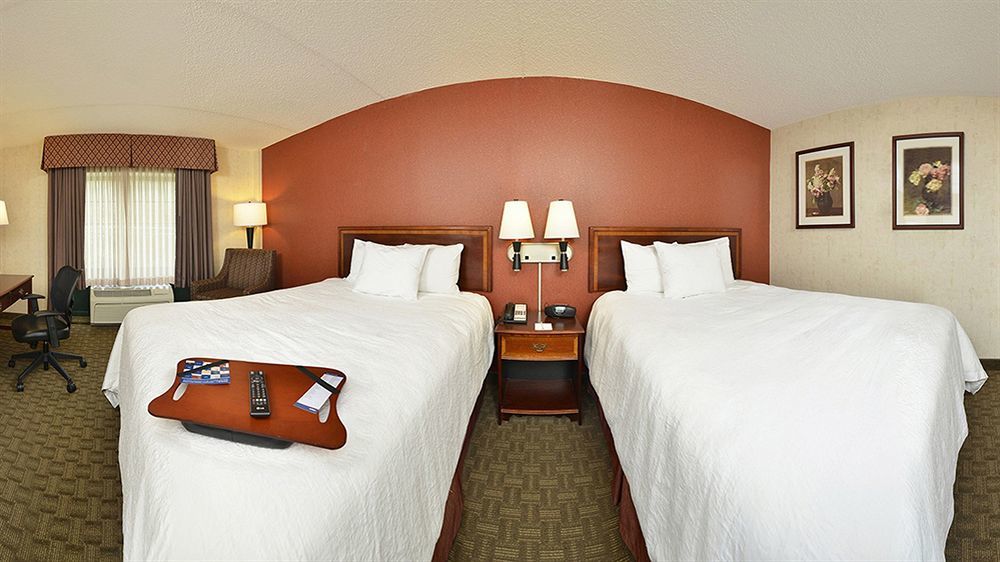 Hampton Inn East Aurora Εξωτερικό φωτογραφία
