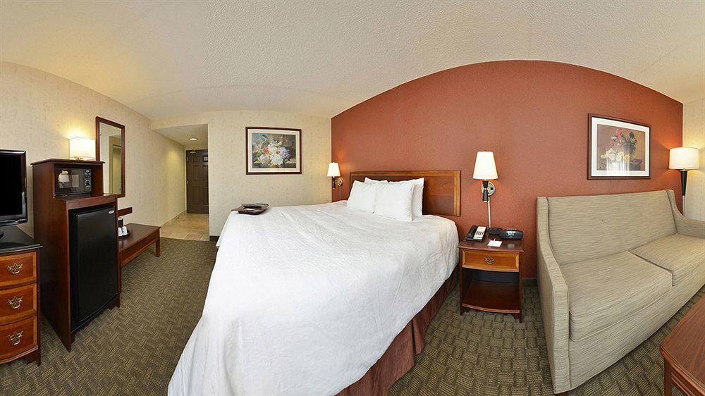 Hampton Inn East Aurora Εξωτερικό φωτογραφία