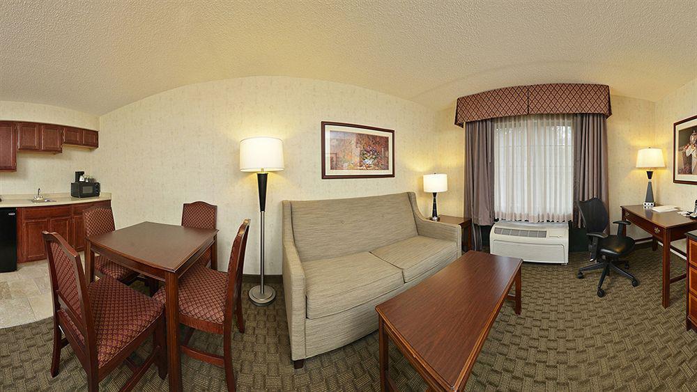 Hampton Inn East Aurora Εξωτερικό φωτογραφία